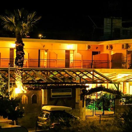 Hotel Galaxias Agioi Pandes Exterior foto
