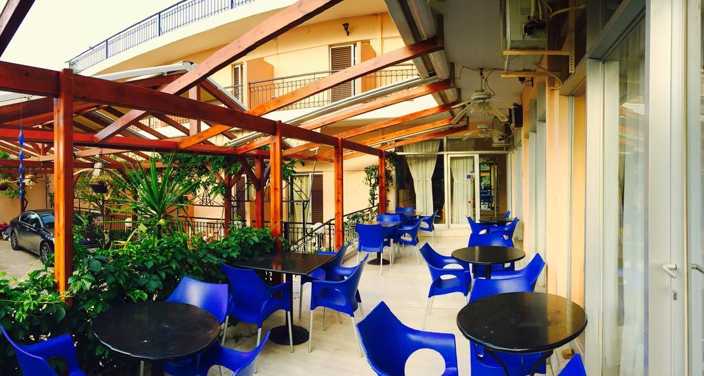Hotel Galaxias Agioi Pandes Exterior foto